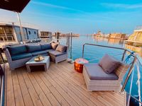 Deckterrasse direkt am Wasser